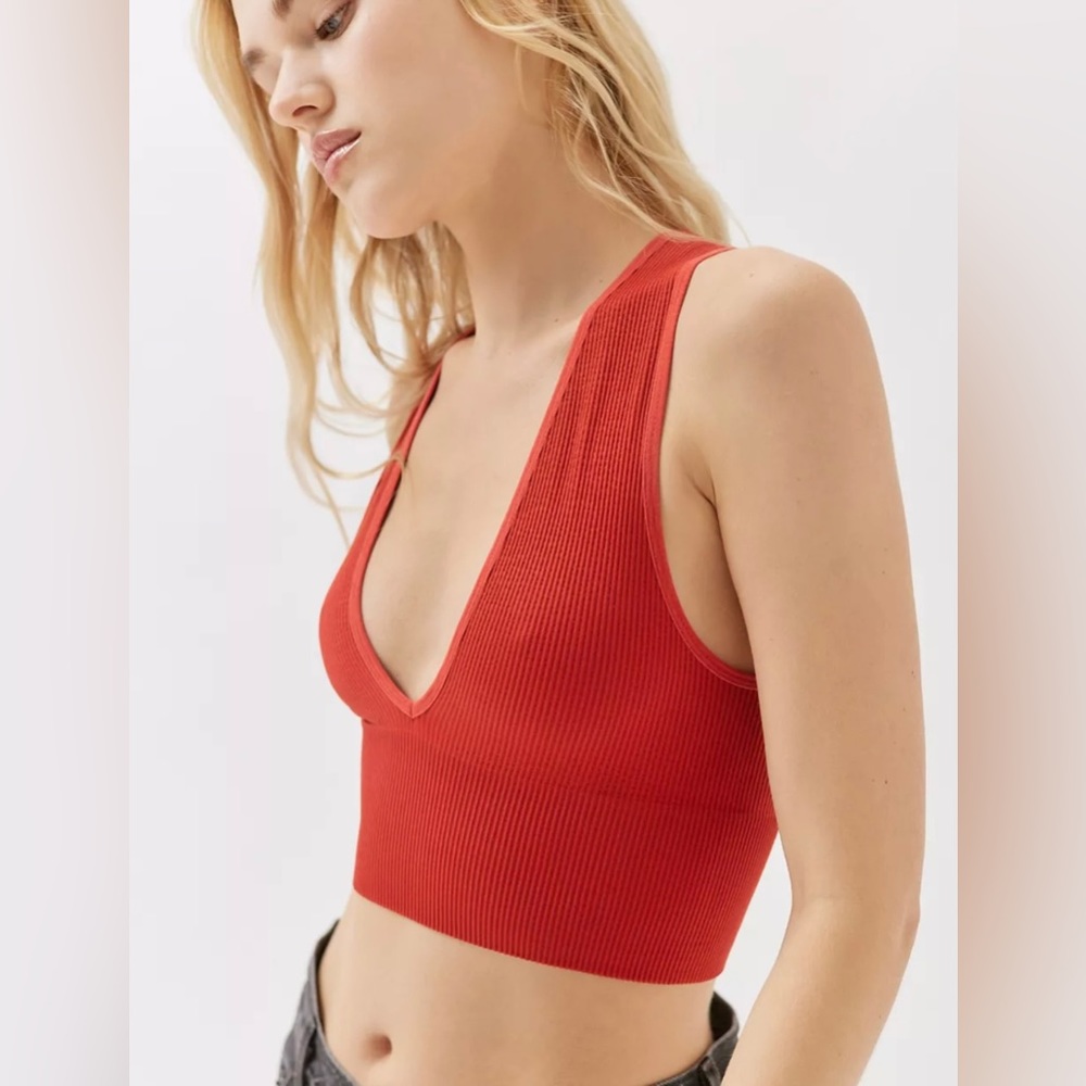 Out From Under Hailey Seamless Plunge Bra Top NWT
